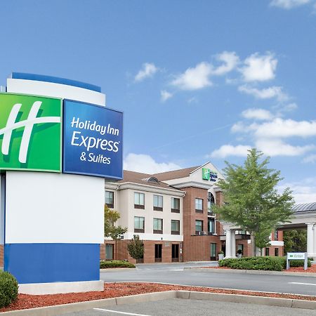 Holiday Inn Express Hotel & Suites Tappahannock By Ihg Exterior foto