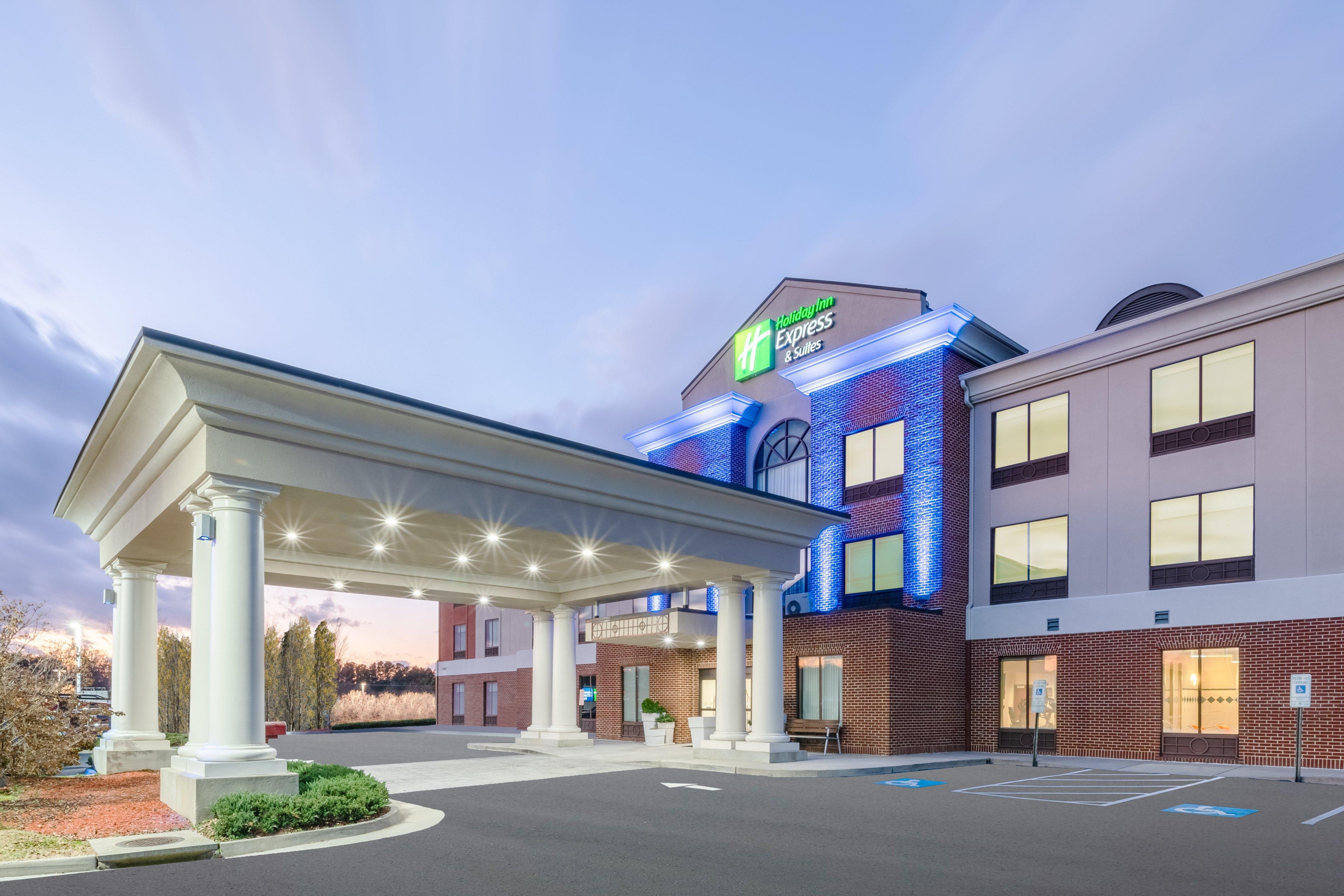 Holiday Inn Express Hotel & Suites Tappahannock By Ihg Exterior foto